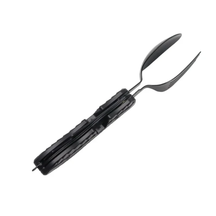 Geöffnete Gabel und Löffel beim 4-in-1 Campingbesteck