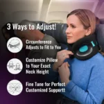 Frau im Flugzeugsitz passt ihr schwarzes Reise Nackenkissen mit blauen Belüftungsöffnungen an. Links im Bild sind drei Icons mit Text, die zeigen, wie das Kissen in Umfang, Höhe und Stütze individuell eingestellt werden kann. Im Hintergrund schläft ein Mann mit grauen Haaren.