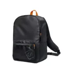 Schwarzer faltbarer Reiserucksack von Go Travel mit Fronttasche und orangefarbenem Tragegriff.
