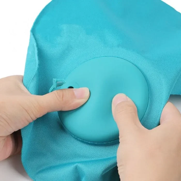 Aufblasbares Nackenkissen mit integrierter Luftpumpe - Blau